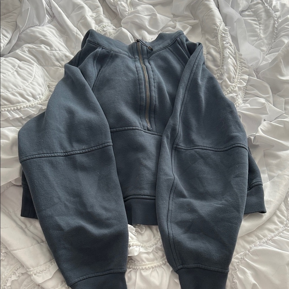 Lululemon navy blue scuba